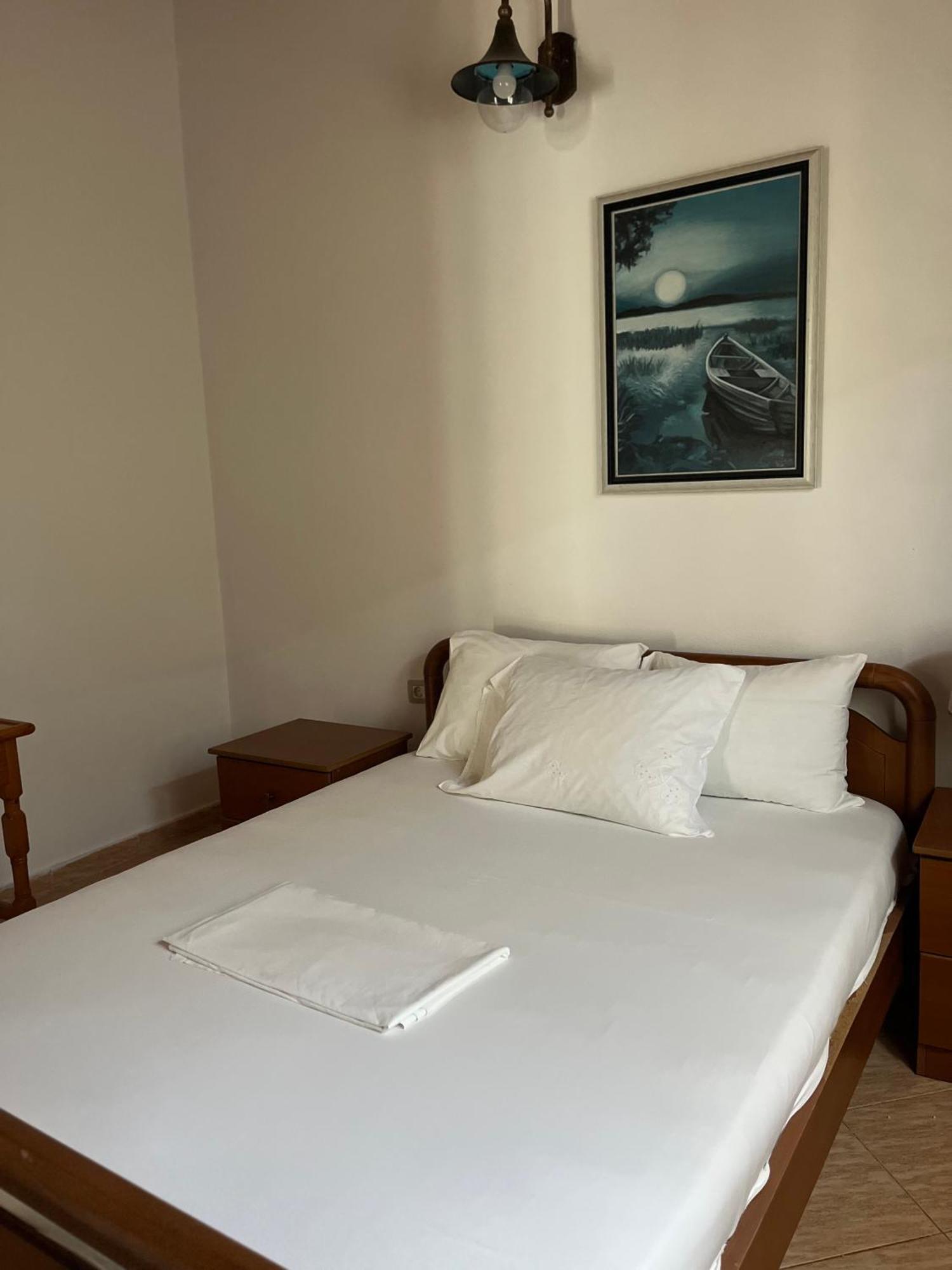 Hotel Portokali Himare Exterior photo